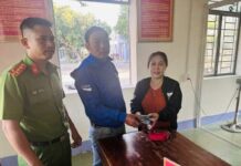 Lan tỏa hành động đẹp: Nhặt được gần 74 triệu đồng, người dân nhanh chóng giao nộp công an tìm người trả lại